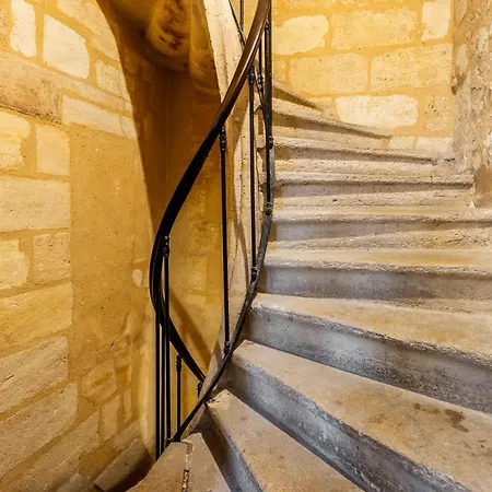 Le Balcon De Gabriel Place De La Bourse Apartment