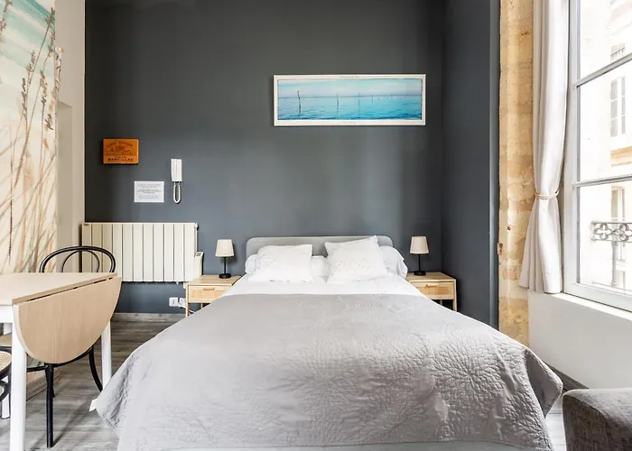 Le Balcon De Gabriel Place De La Bourse * 波尔多