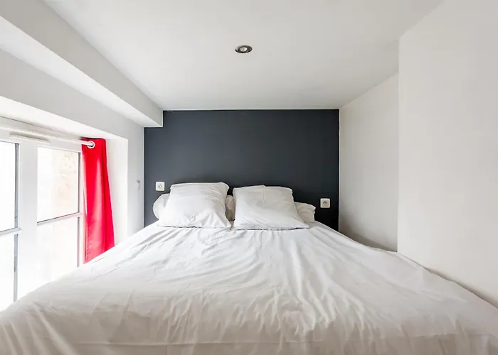 Le Balcon De Gabriel Place De La Bourse Bordeaux